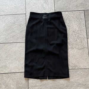❣️❣️Escada Classic Black Pencil Skirt